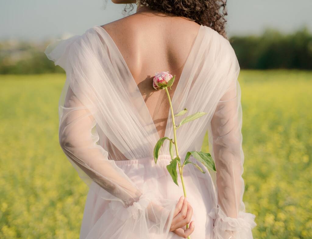 Who are you when you no longer want to be the woman you were? – imagen de Itsuki Society